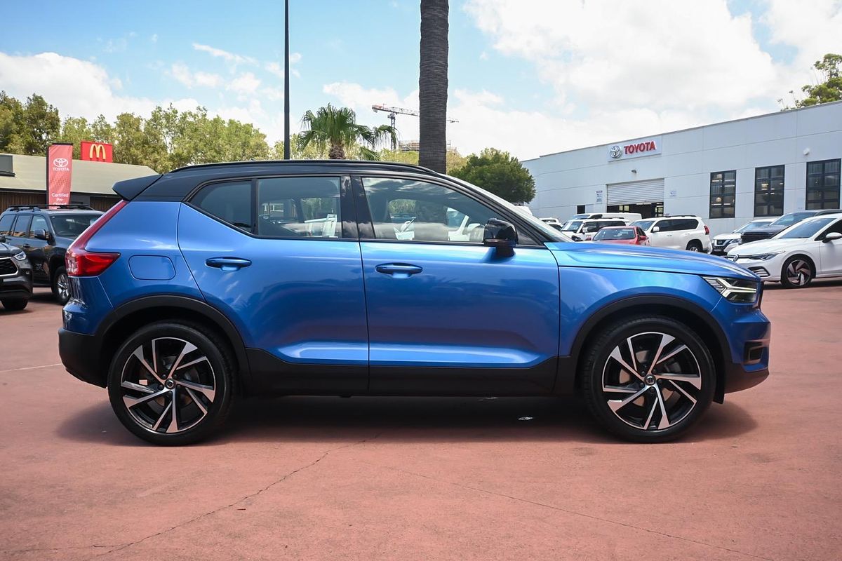 2020 Volvo XC40 T5 R-Design