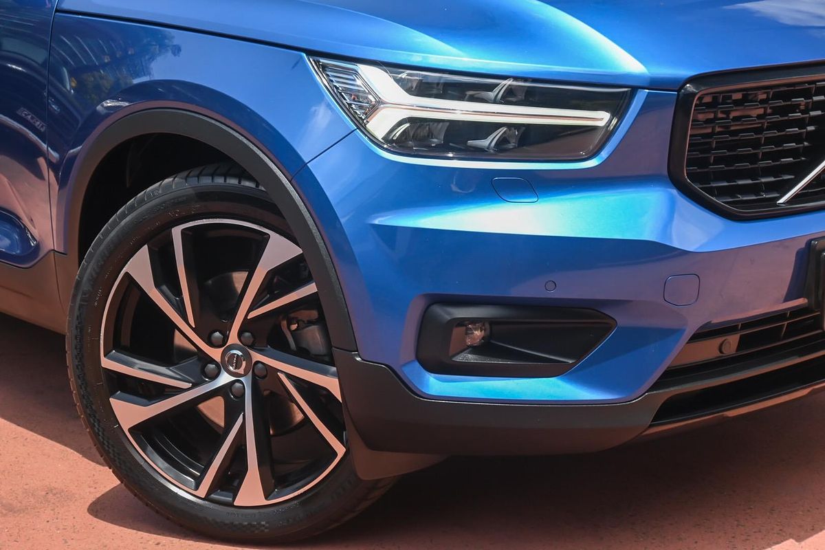 2020 Volvo XC40 T5 R-Design