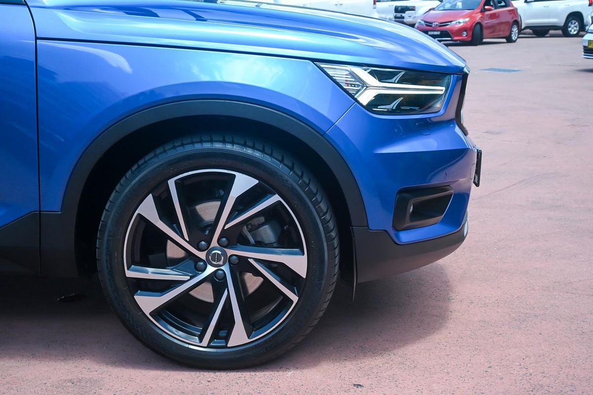 2020 Volvo XC40 T5 R-Design