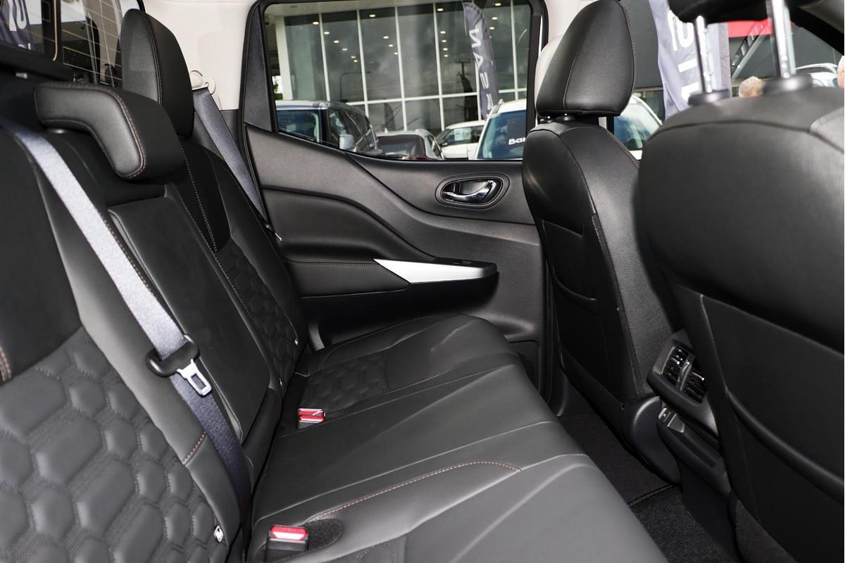 2024 Nissan Navara ST-X D23 4X4