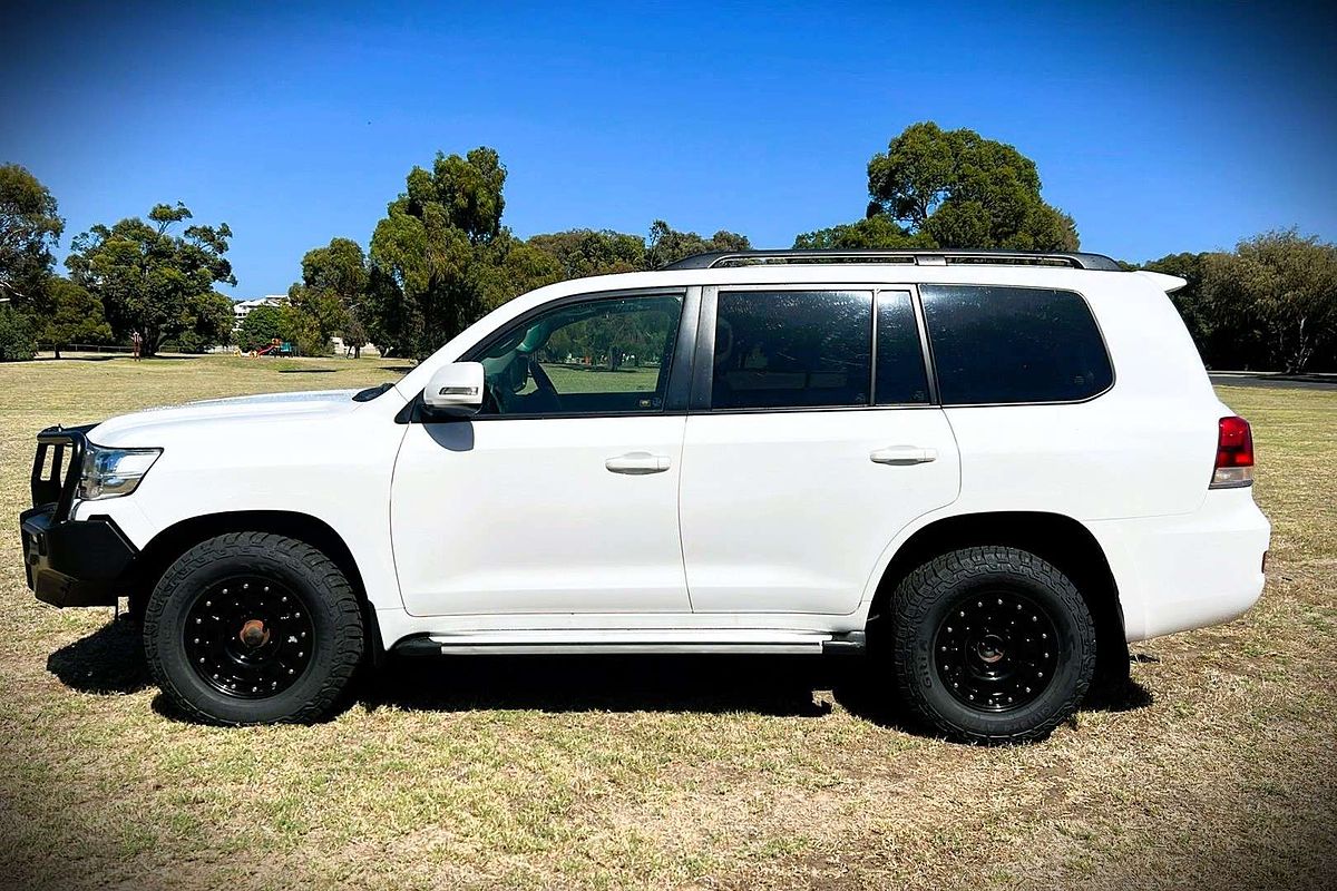 2019 Toyota Landcruiser GXL VDJ200R