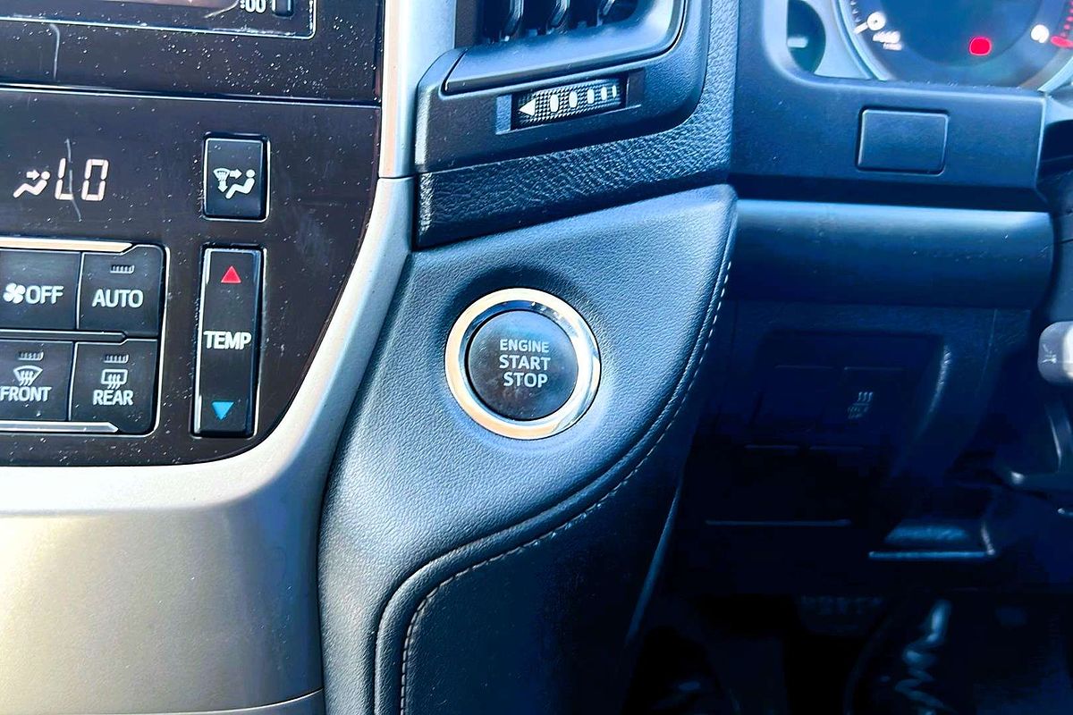 2019 Toyota Landcruiser GXL VDJ200R