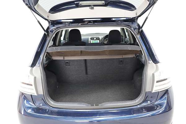 2009 Toyota BLADE MASTER