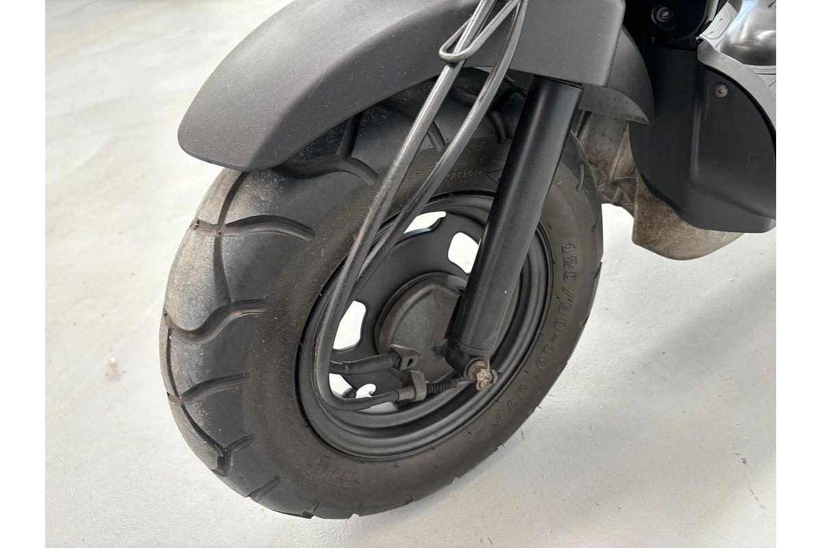 2010 Honda ZOOMER AF58