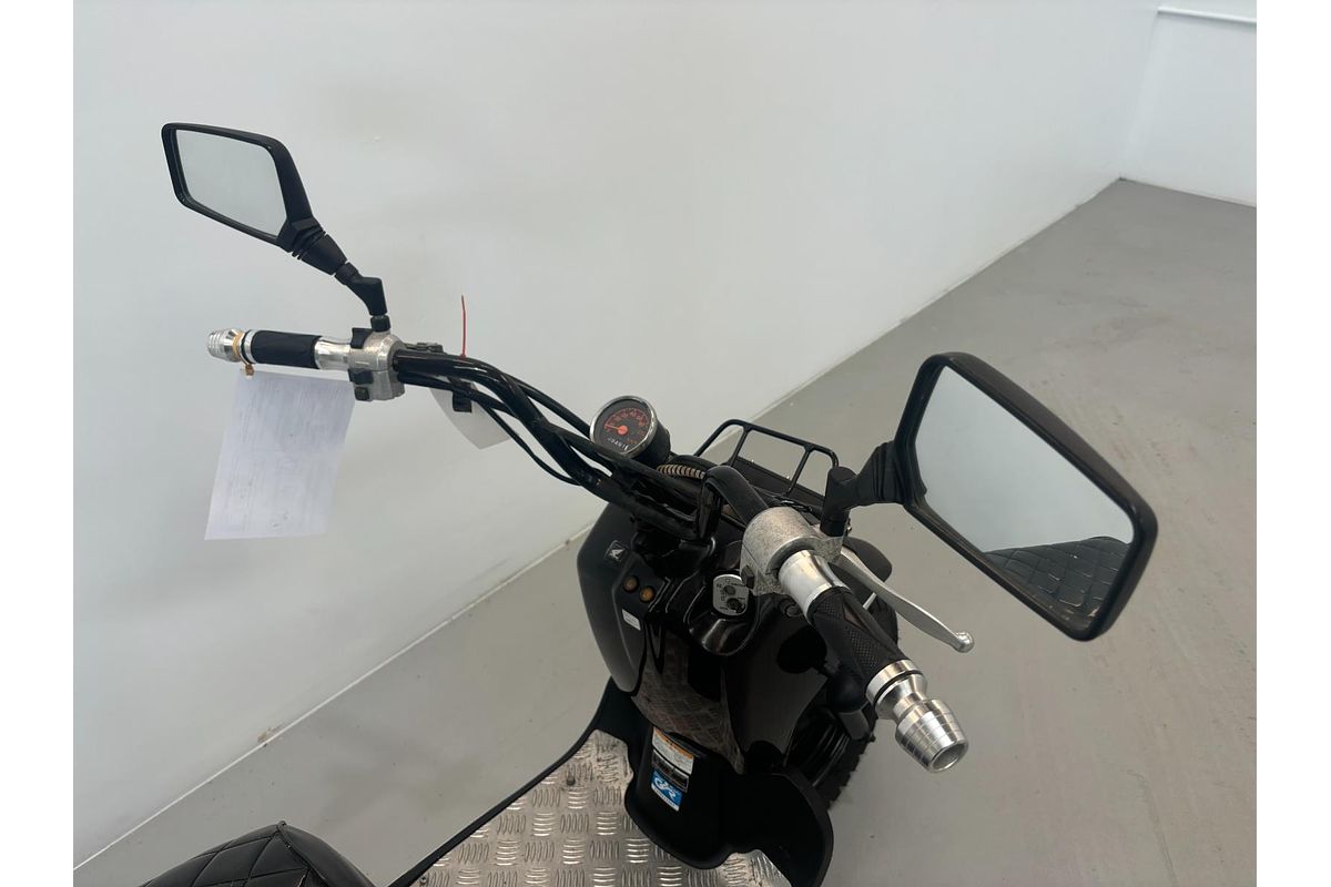 2005 Honda ZOOMER USA) AF58