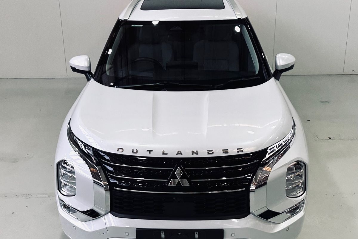 2021 Mitsubishi Outlander Exceed ZM