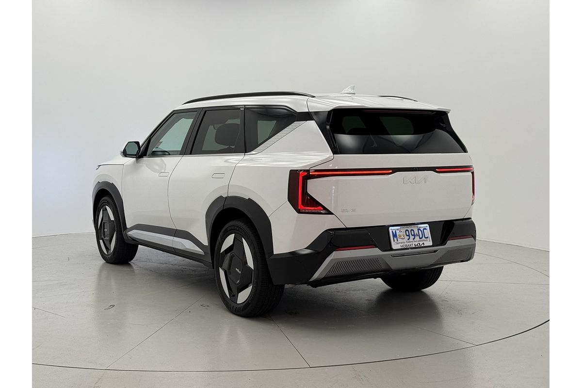 MY25 Kia EV5 OVC EARTH AWD LR BLACK INT