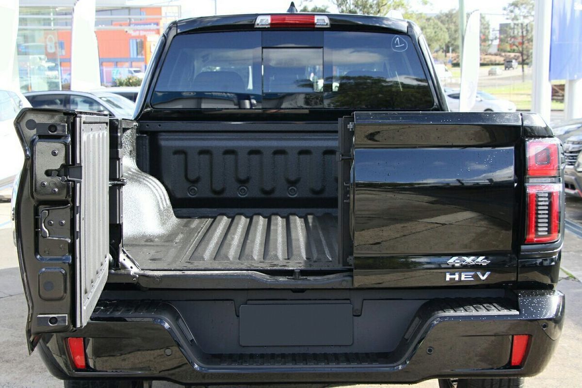 2024 GWM Cannon Alpha Ultra Hybrid P05 4X4
