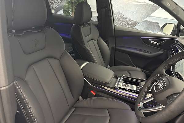 2024 Audi Q7 50 TDI S line 4M