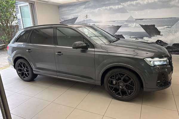 2024 Audi Q7 50 TDI S line 4M
