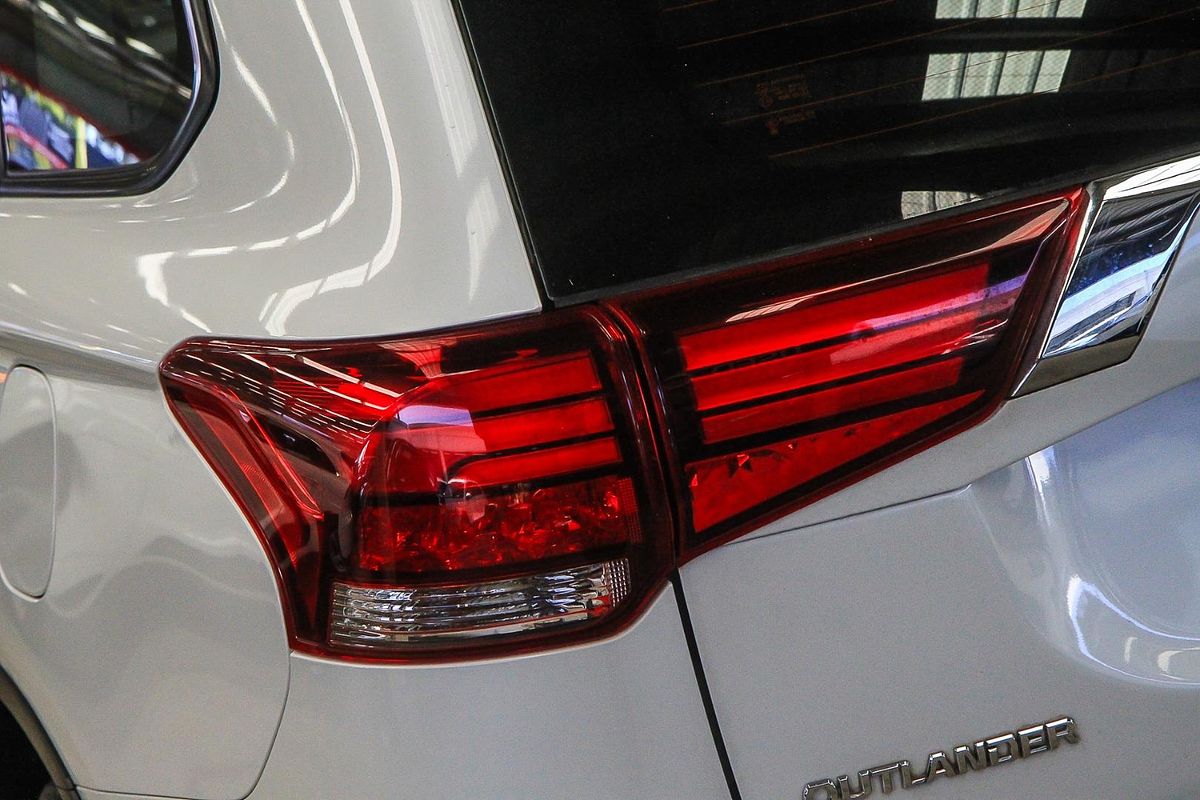 2020 Mitsubishi Outlander ES ADAS ZL