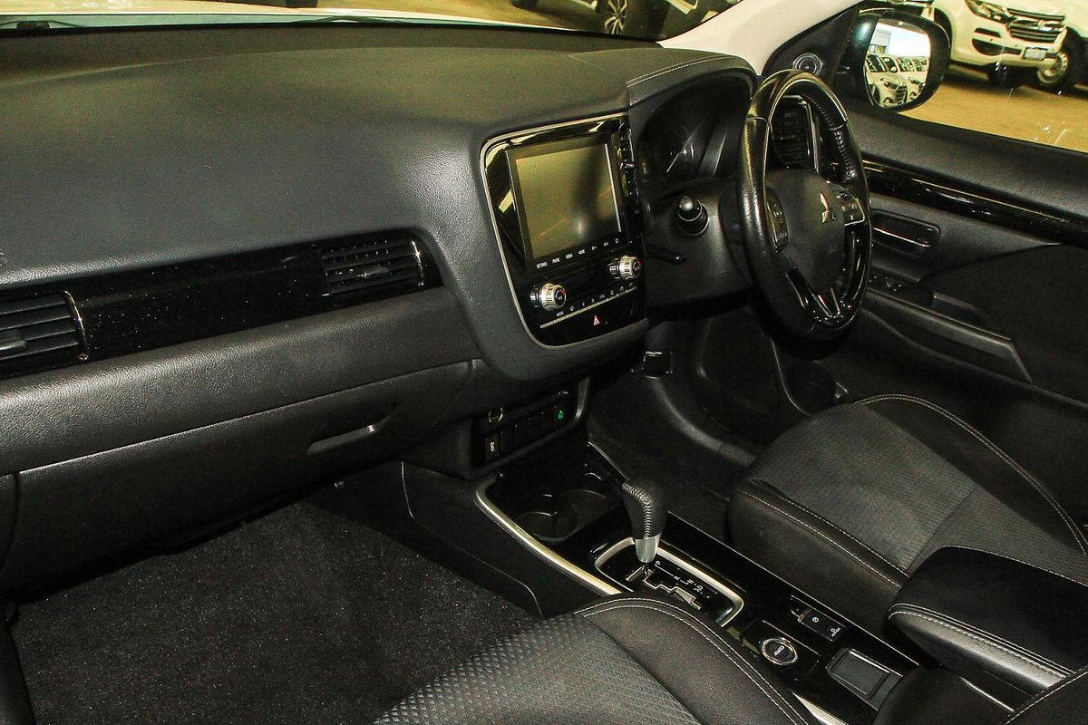 2020 Mitsubishi Outlander ES ADAS ZL