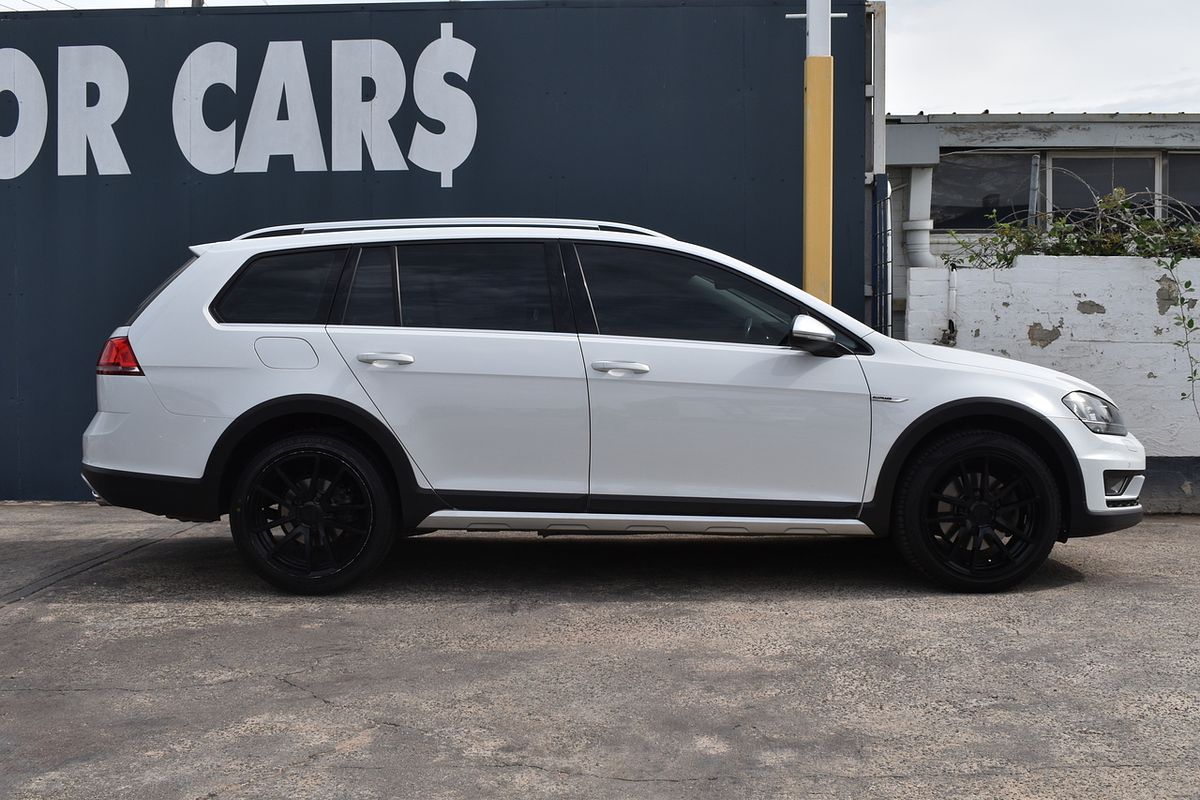 2016 Volkswagen Golf Alltrack 132TSI 7