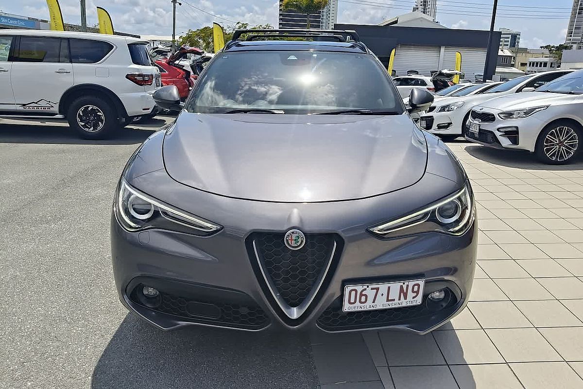 2017 Alfa Romeo Stelvio First Edition