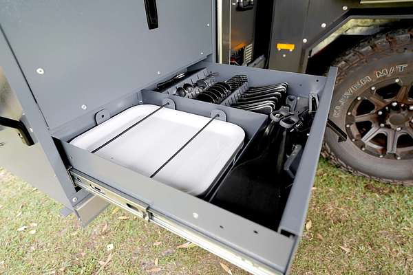 2023 Conqueror UEV-440 Platinum