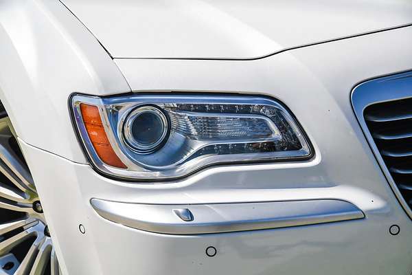 2012 Chrysler 300 C Luxury LX