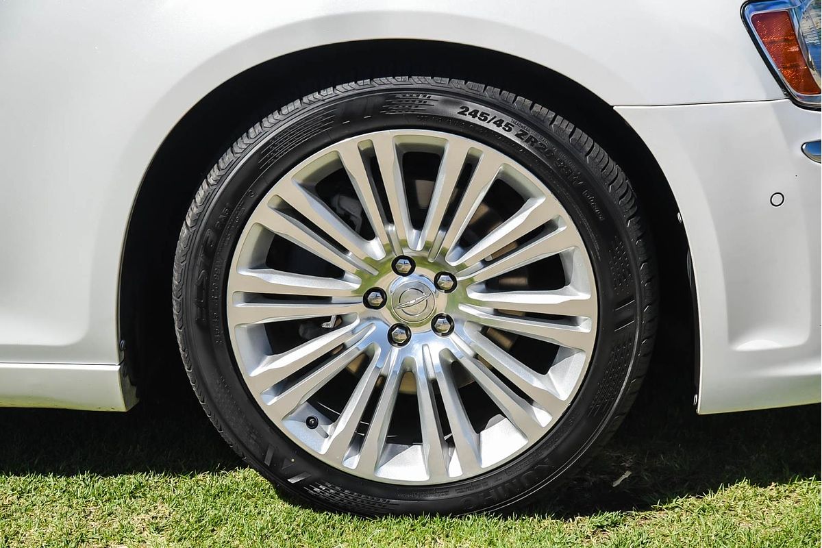 2012 Chrysler 300 C Luxury LX