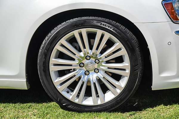2012 Chrysler 300 C Luxury LX