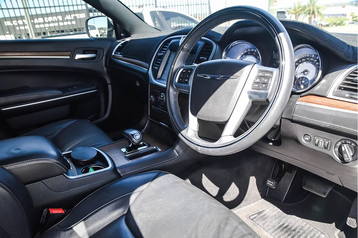 2012 Chrysler 300 C Luxury LX