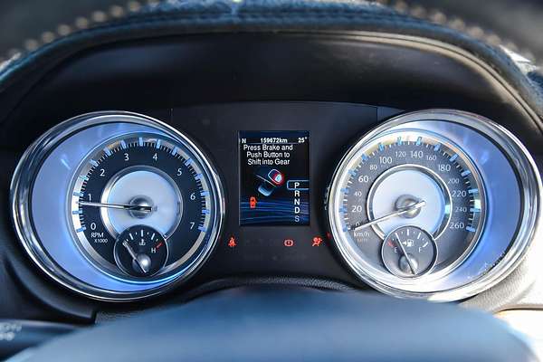 2012 Chrysler 300 C Luxury LX