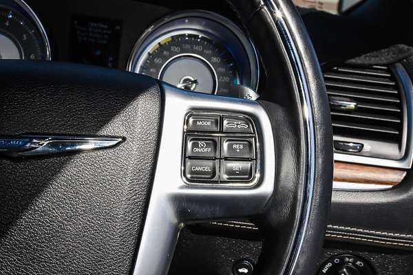 2012 Chrysler 300 C Luxury LX