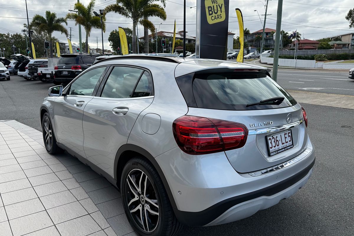 2017 Mercedes-Benz GLA-Class GLA180 X156
