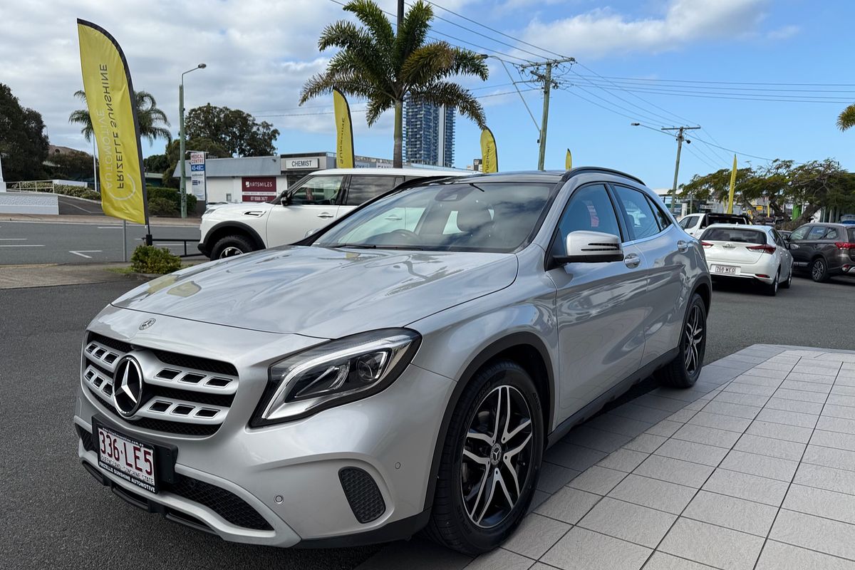 2017 Mercedes-Benz GLA-Class GLA180 X156