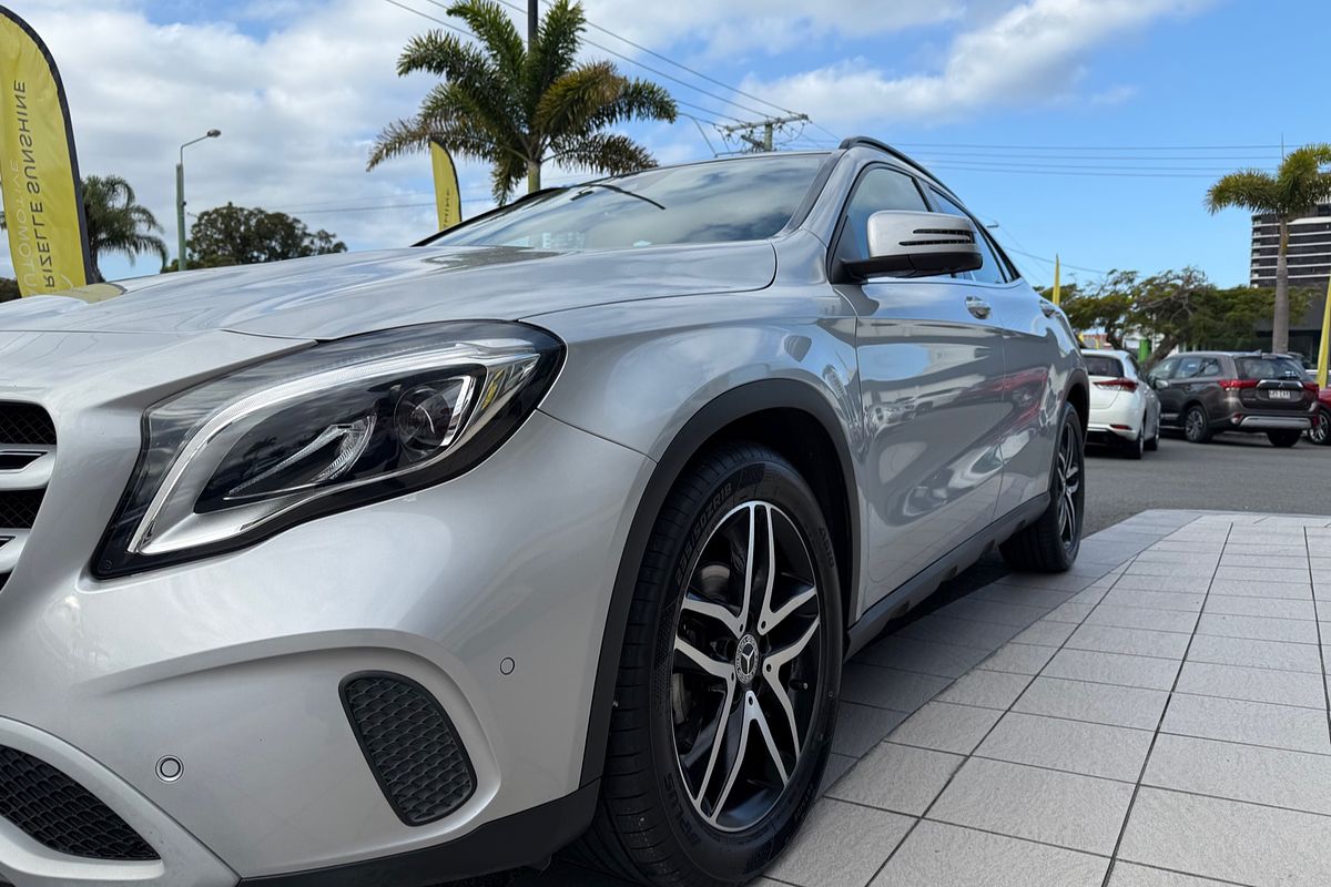 2017 Mercedes-Benz GLA-Class GLA180 X156