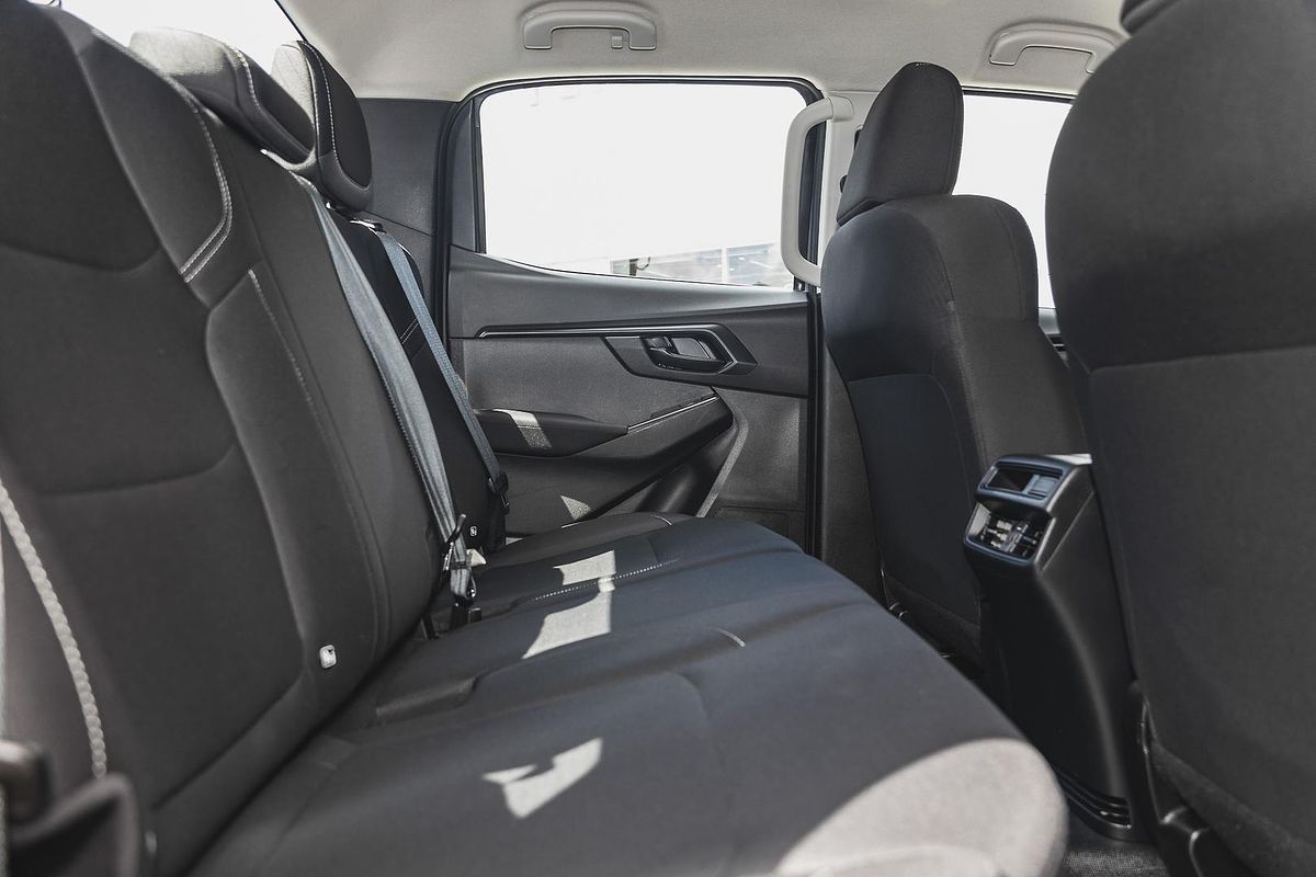 2023 Isuzu D-MAX SX 4X4