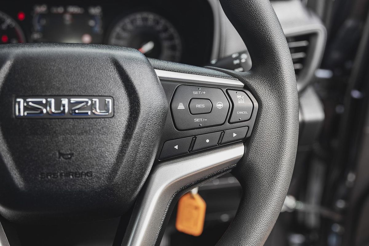 2023 Isuzu D-MAX SX 4X4