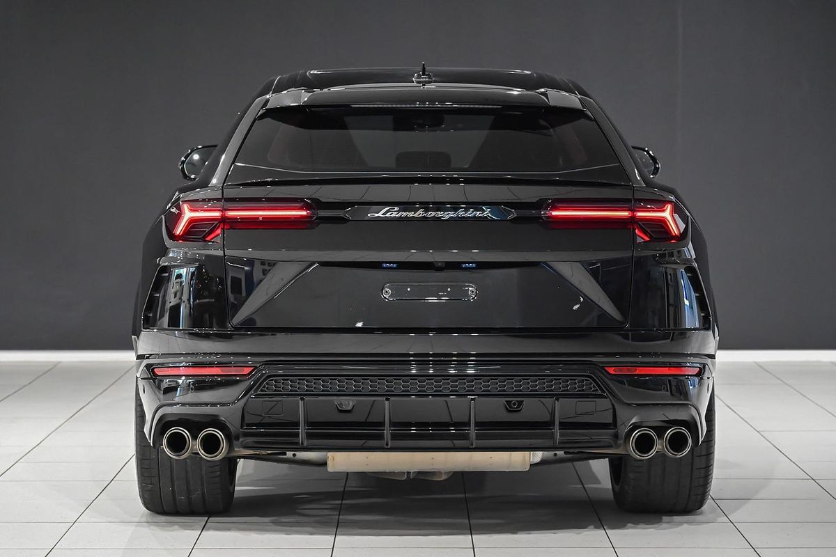 2021 Lamborghini Urus 636