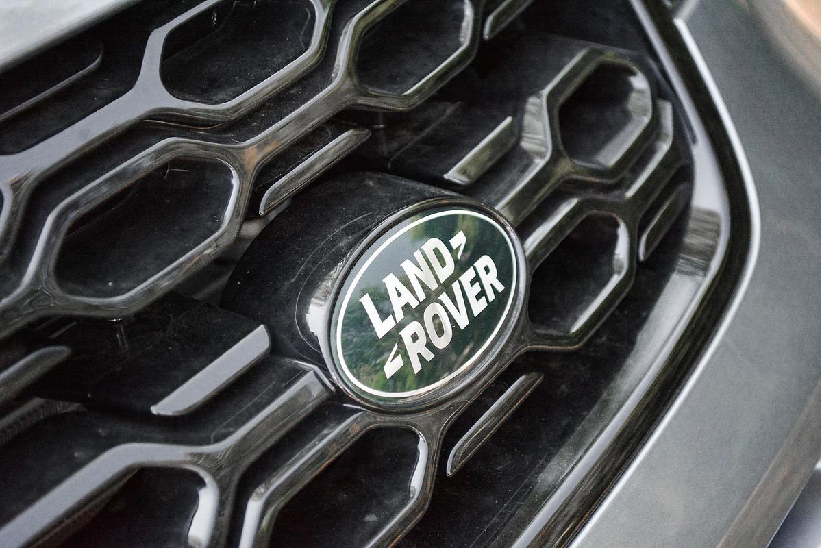 2023 Land Rover Discovery Sport P250 R-Dynamic SE L550