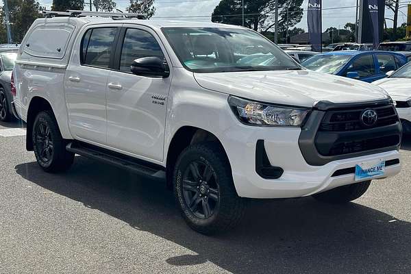 2024 Toyota Hilux SR GUN126R 4X4