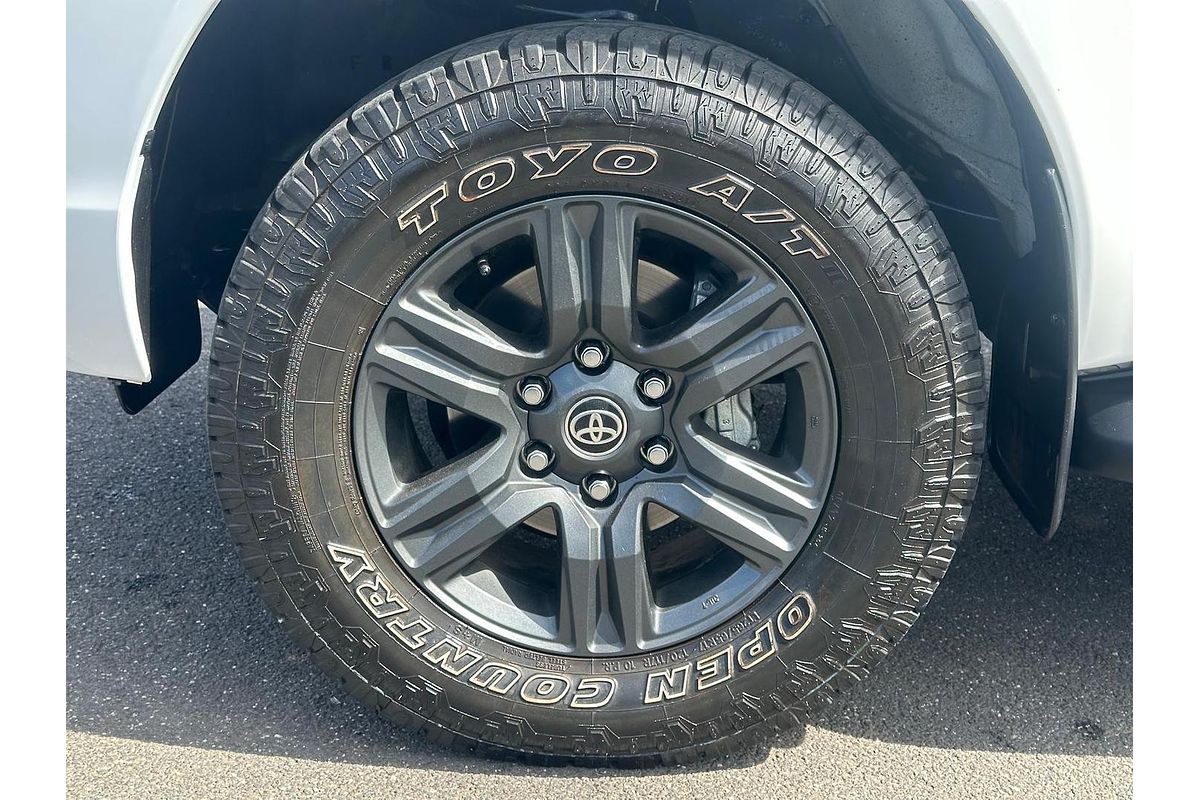 2024 Toyota Hilux SR GUN126R 4X4