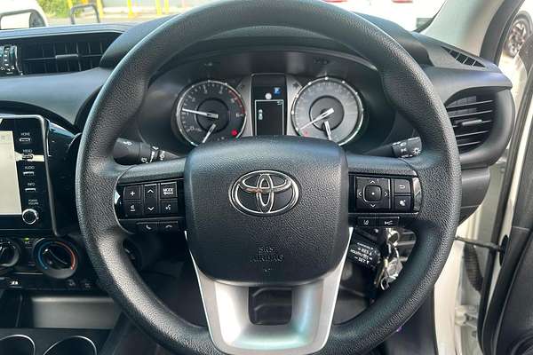 2024 Toyota Hilux SR GUN126R 4X4