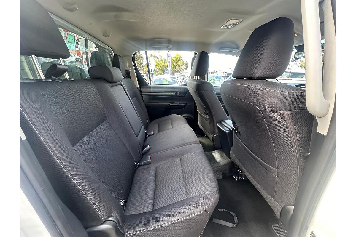 2024 Toyota Hilux SR GUN126R 4X4
