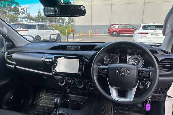 2024 Toyota Hilux SR GUN126R 4X4