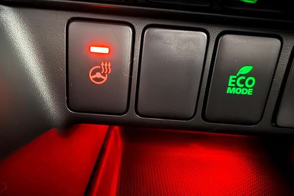 2024 Mitsubishi Eclipse Cross Exceed YB