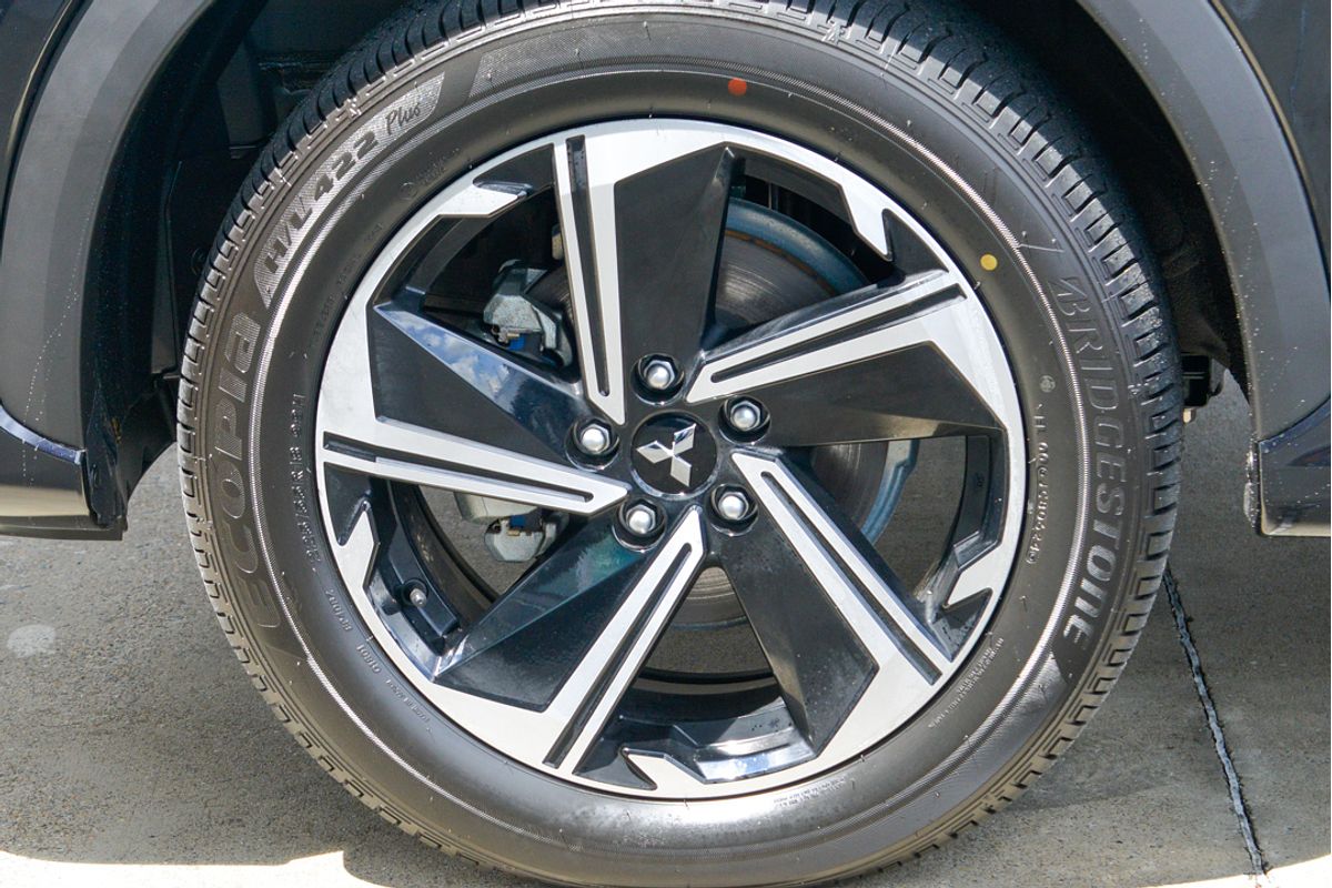2024 Mitsubishi Eclipse Cross PHEV Exceed YB