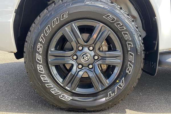 2024 Toyota Hilux SR GUN126R 4X4