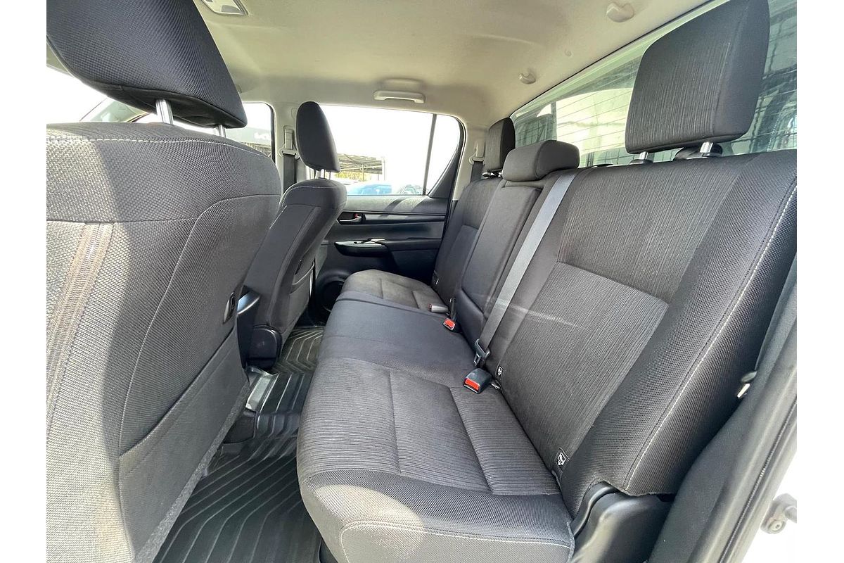 2024 Toyota Hilux SR GUN126R 4X4