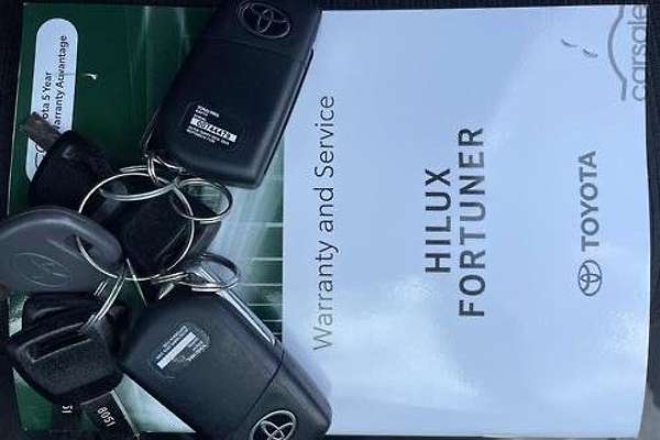 2024 Toyota Hilux SR GUN126R 4X4
