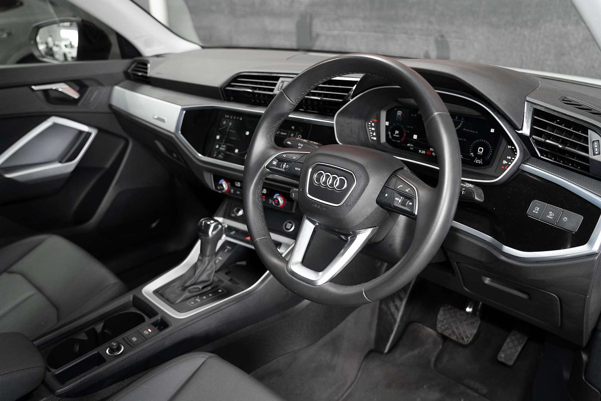 2022 Audi Q3 35 TFSI F3