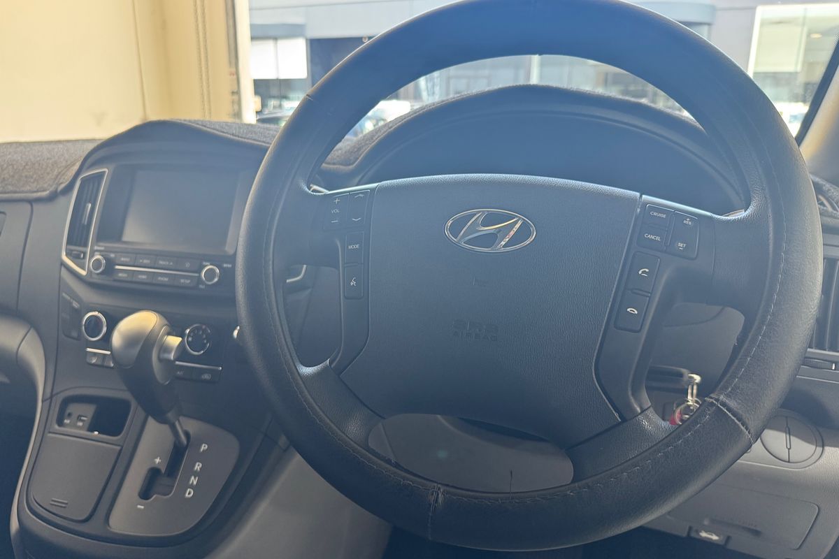 2019 Hyundai iLoad  TQ4