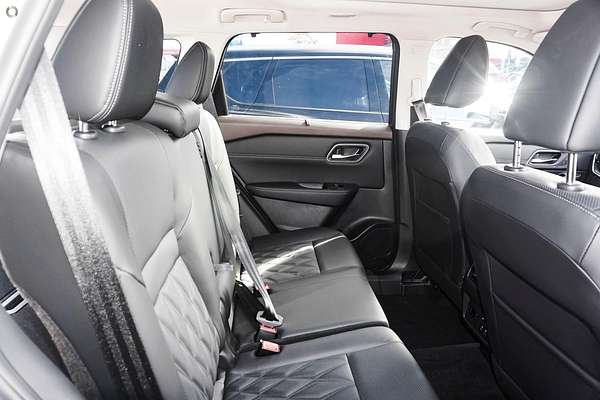 2025 Nissan X-TRAIL Ti-L T33