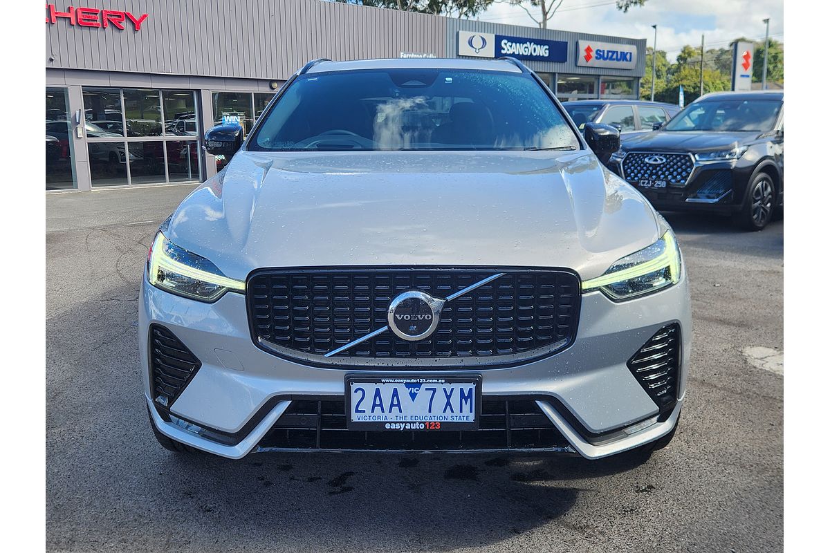 2021 Volvo XC60 B6 R-Design