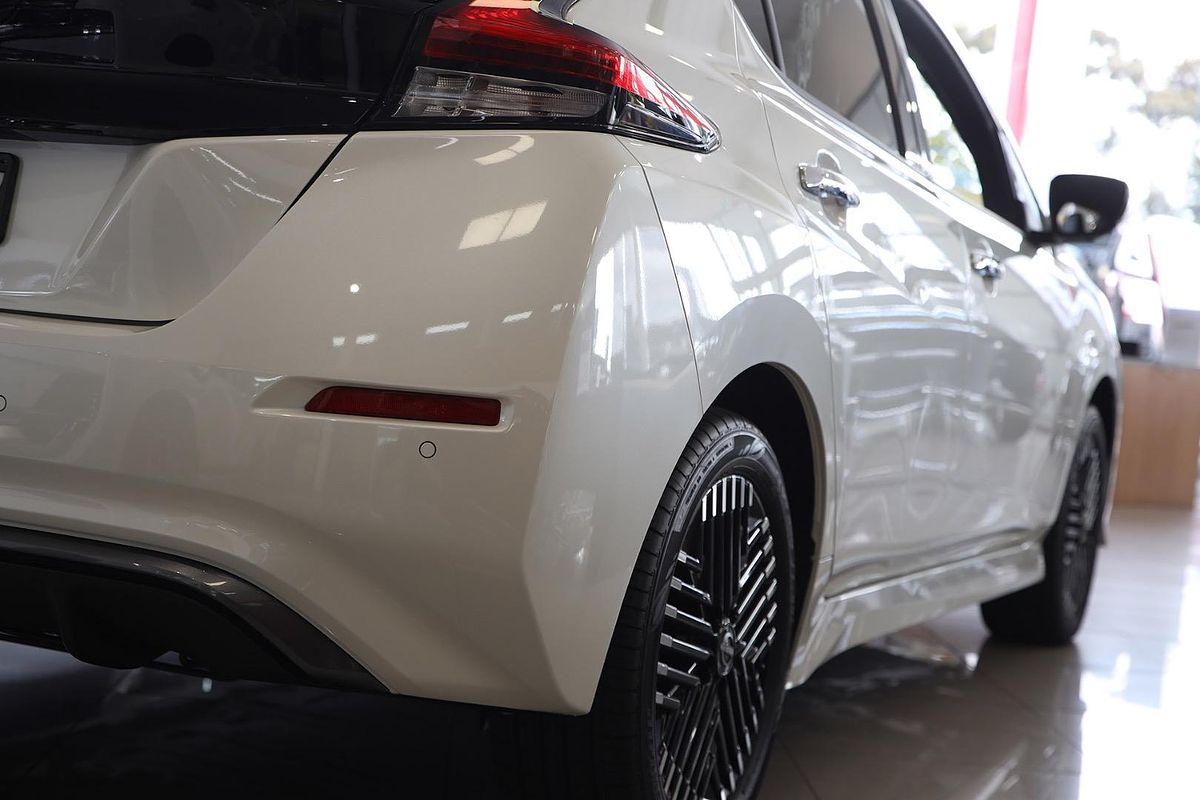 2023 Nissan LEAF e+ ZE1