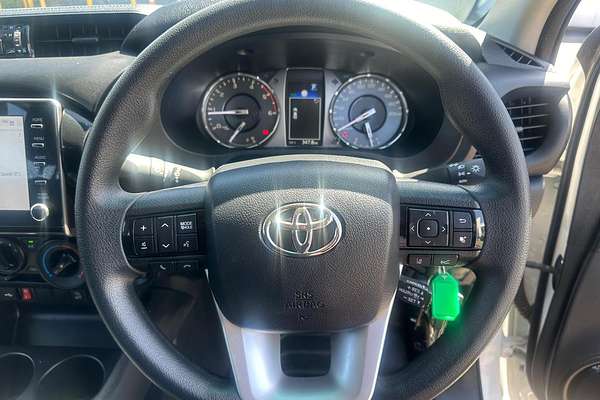 2024 Toyota Hilux SR GUN126R 4X4