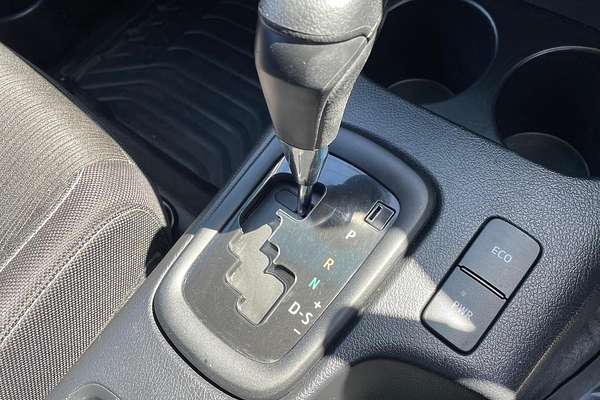 2024 Toyota Hilux SR GUN126R 4X4