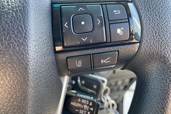 2024 Toyota Hilux SR GUN126R 4X4
